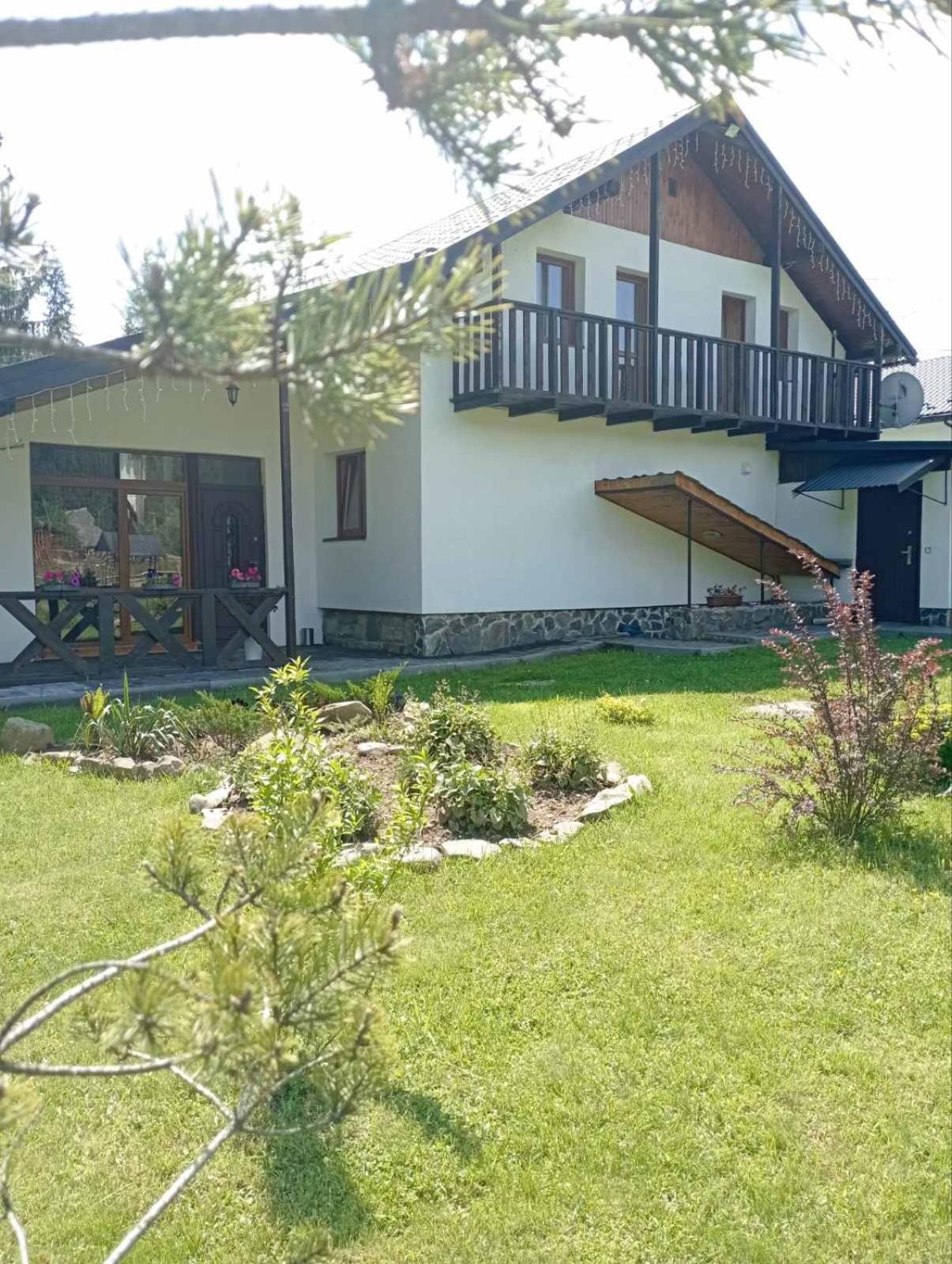 Maison d'hôtes U Anastasii I Sofii Bilya Richki à Mykulychyn Extérieur photo